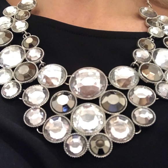 NEW GORGEOUS STATEMENT NECKLACE STYLISH..BEAUTIFUL - Picture 8 of 8